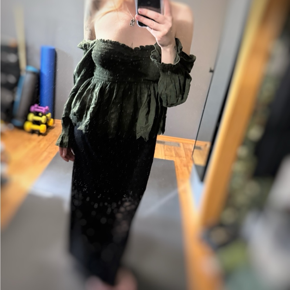 Off-Shoulder Green Top American Eagle